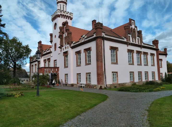 Zámek Dub, Czech Republic (Czechia)